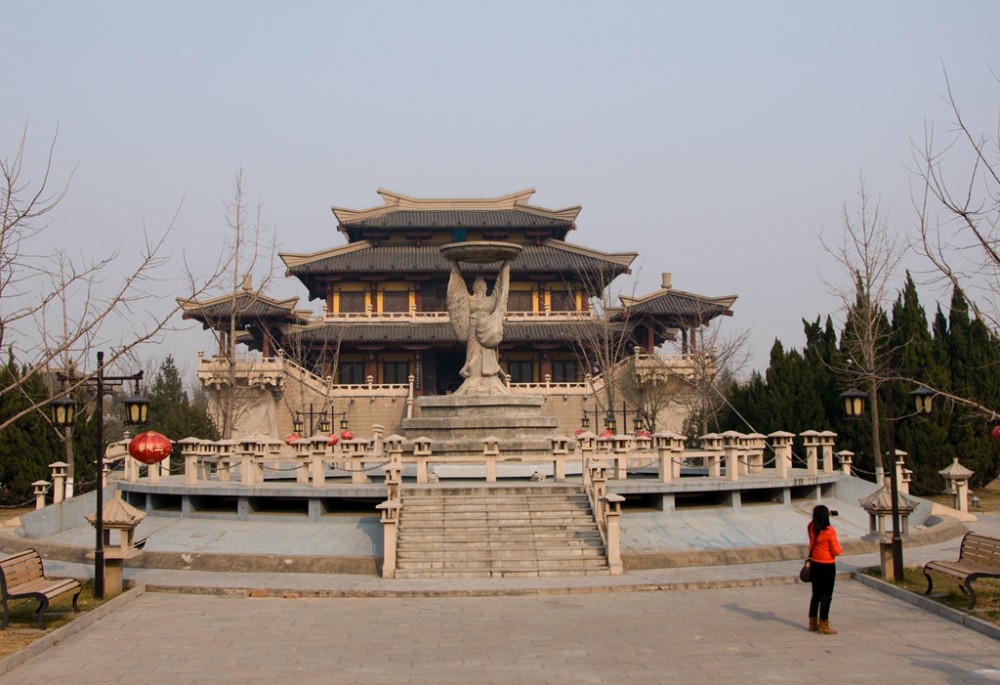 徐州第一大县,总面积1806平方公里,煤储量24亿吨