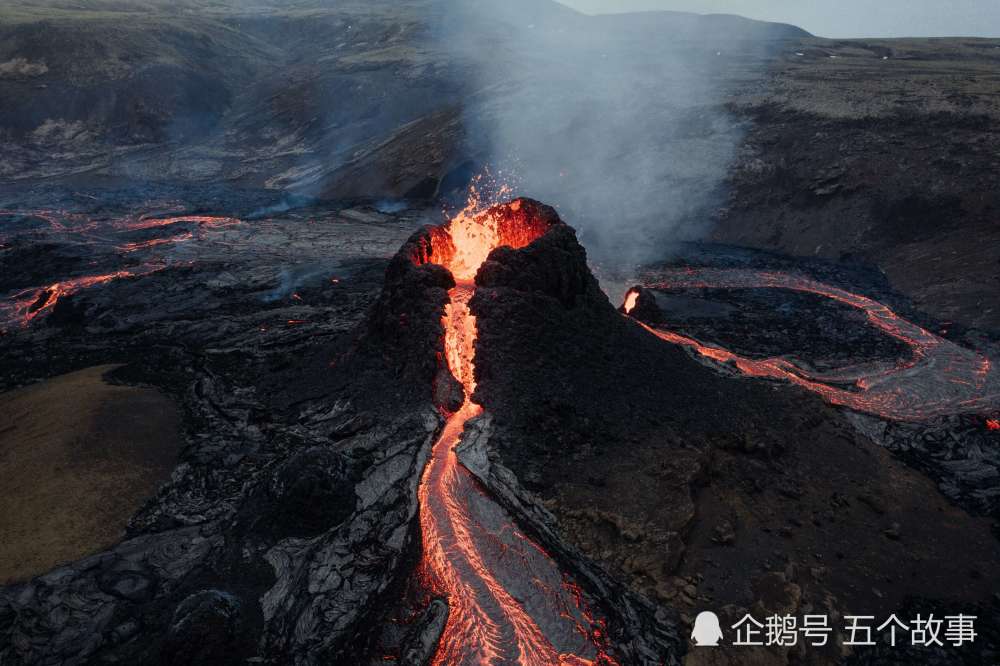 5个令人惊叹的火山爆发现场,世上最壮丽的景观之一