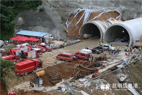 高速公路位于红河县阿扎河乡阿者村委会哈达东村在建的哈达东1号隧道