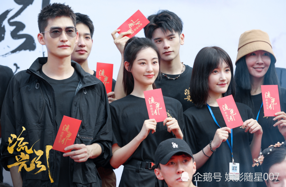 流光出镜，短剧的魅力与影响，流光出镜，短剧的魅力与影响