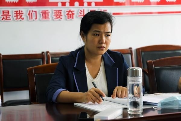肖平深入企业调研 协调解决发展难题