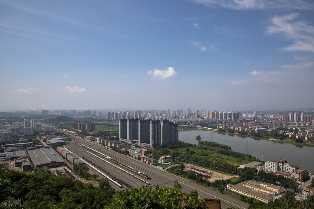 通化2021年gdp是多少_22省份一季度GDP 湖南进入 1万亿元俱乐部