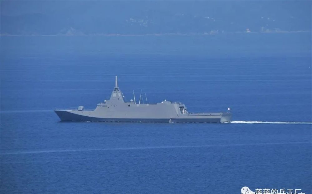 日式阳顶天!日本最上级护卫舰熊野号开始试航,造型科幻专注反潜