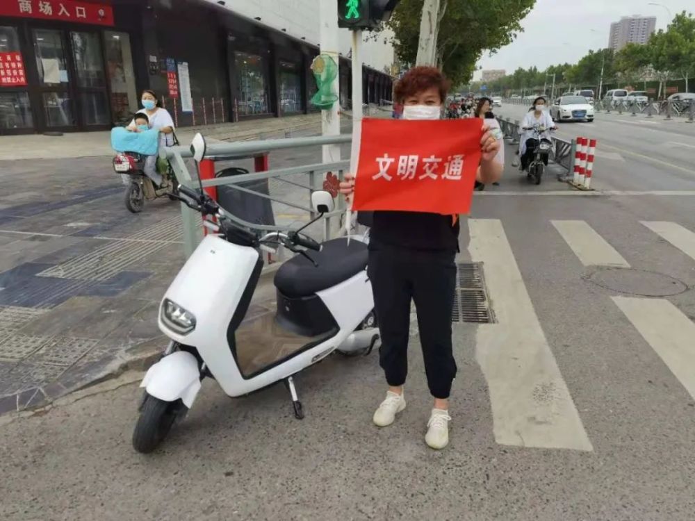 注意,兰考交警严查非机动车交通违法行为,请您规范骑行 文明出行