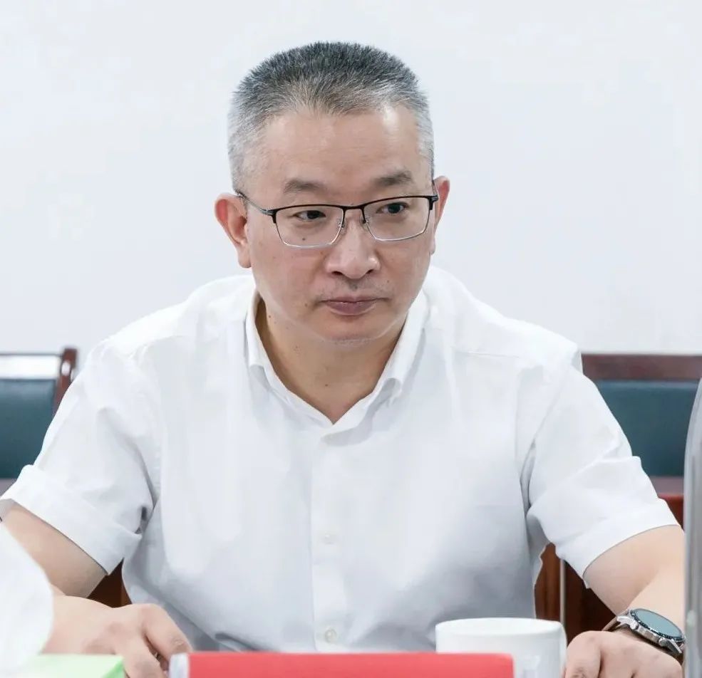 通过实地调研和听取情况介绍,吴晓晶对罗溪镇政法工作取得的成效给予