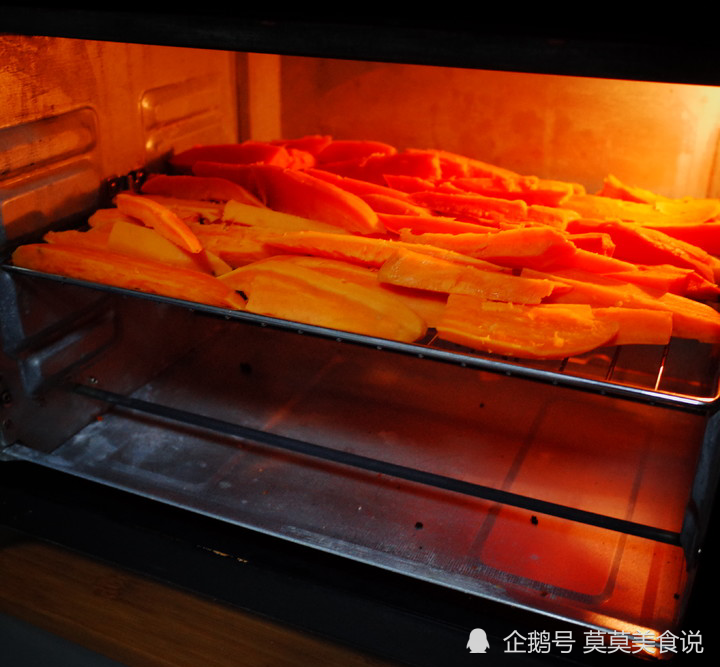 怎么用烤箱烤红薯（怎样用烤箱烤红薯_时间和温度_）