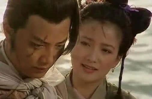 更是94版《三国演义》里周郎的娇妻"小乔".