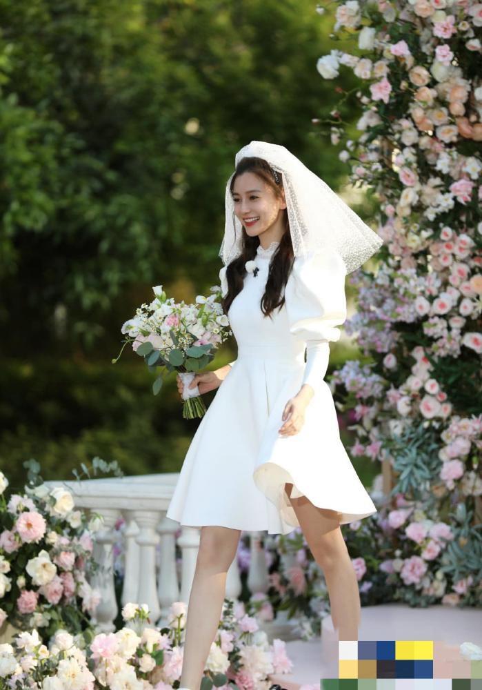 婚纱短裤_短裤美女(2)
