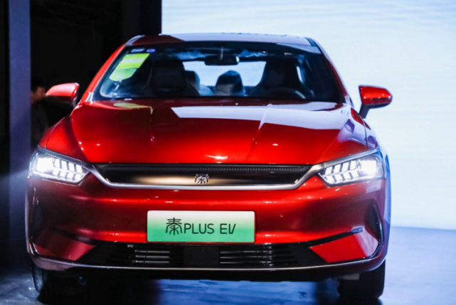 同是比亚迪的紧凑型电动车,秦plus ev和e2该怎么选