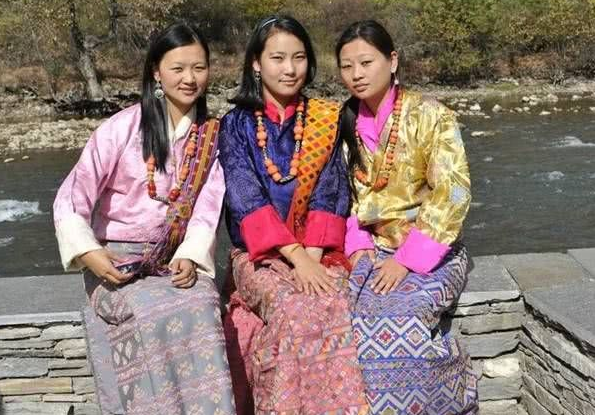大量不丹姑娘涌入中国,有何目的?真实原因让中国男人咧开了嘴