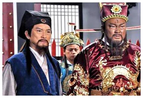 原来,这个孩子是包拯妻子董氏陪嫁丫鬟孙氏所生.