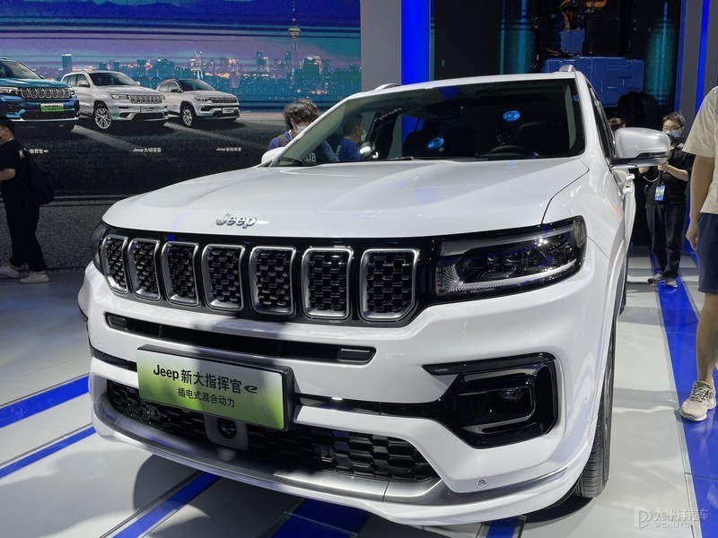 Jeep指挥官2021最新款，探索越野新境界