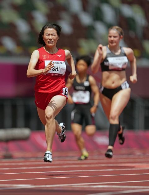 东京残奥会-女子200米t36级决赛:中国选手史逸婷夺冠