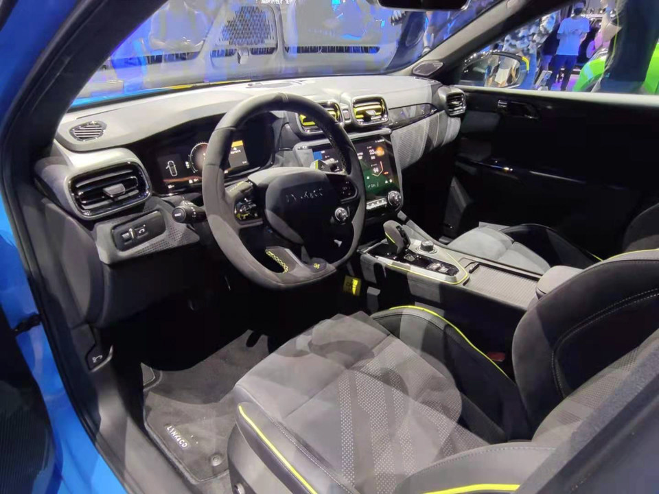 赛道版也能上路了?领克03 cyan定制版来了