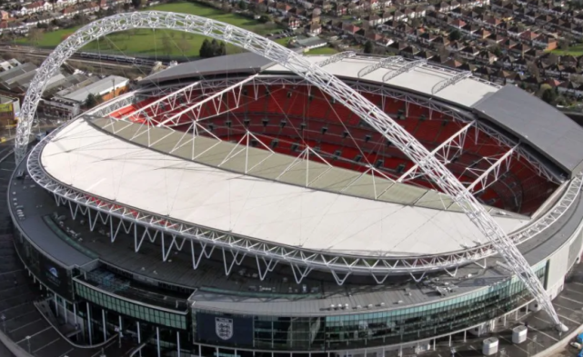 名称:温布利球场(wembley stadium)主队:英格兰国家队容量:90000人
