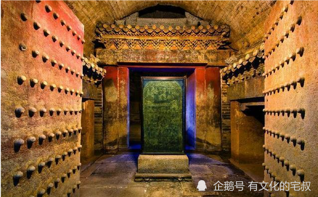 湖北发掘"大水坑",竟是明代"梁庄王墓",出土700多颗宝石