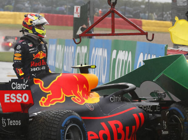 f1比利时大奖赛佩雷兹暖胎圈撞墙 大雨致比赛长时间推迟