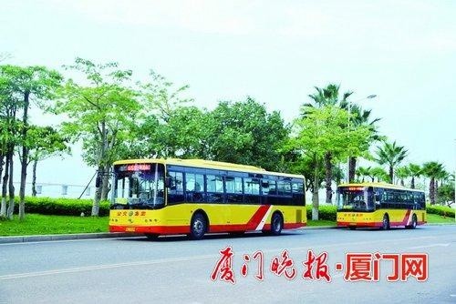 厦门公交车辆告别"国三"燃油车 最后两辆"天使龙"车型退役