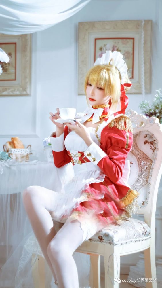 cos:fgo女仆尼禄cos正片@小粉十文字