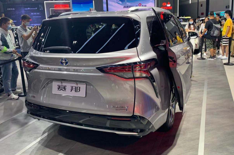 换代塞纳成"赛那"?现身2021成都车展,车型或将引入国产