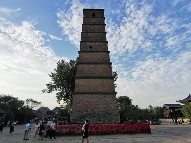 洛阳市洛邑古城,一座依托深厚底蕴修复的古城,耗资上