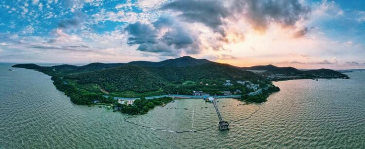 无锡马山:湖光山色四面景 群山如黛绿如蓝