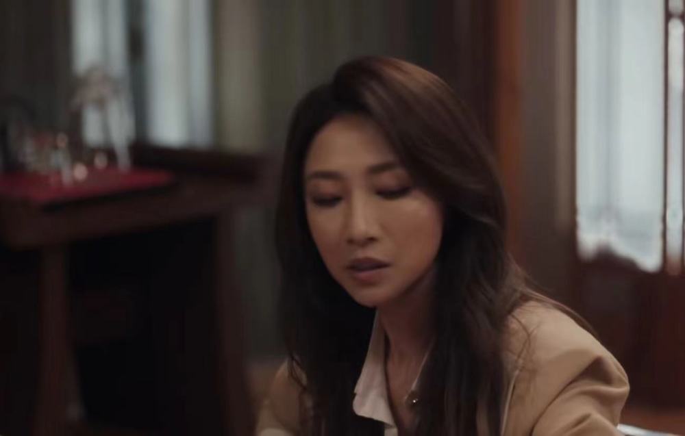 《扫黑风暴》:孙红雷老婆王骏迪饰演郑毅红,你给她的演技打几分