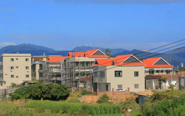 厦门辉煌的小镇,常住人口达27万,今年却撤镇设街,融入