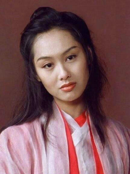 岁月不败美人!朱茵晒哪吒头造型美照 可爱减龄少女感十足