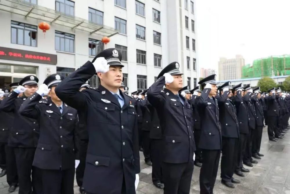 深化作风建设政治建警纪律严明,是加强公安队伍正规化建设,提升公安