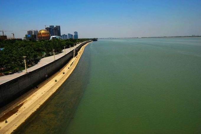 2021年上半年浙江城市gdp_江苏苏州与浙江杭州的2021年上半年GDP谁更高(3)