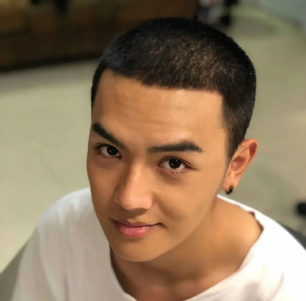 发型|有一种男女通吃,叫寸头爷们!
