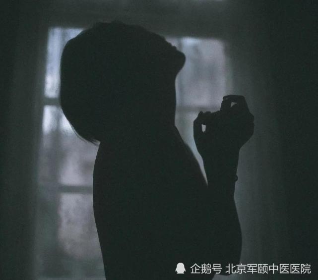 抑郁症——别再让他们在黑暗中游荡了!