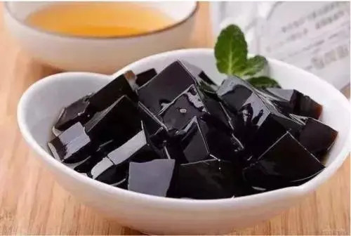 百城百艺舌尖上的非遗中国国传统美食药膳龟苓膏