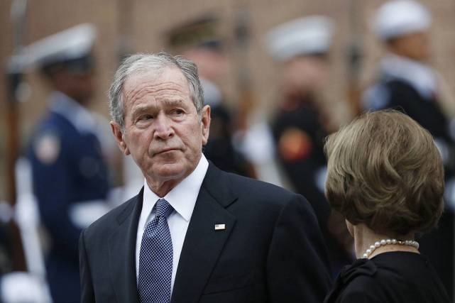 从小布什到现任美国总统,让我们重新回顾,阿富汗战争的简略经过