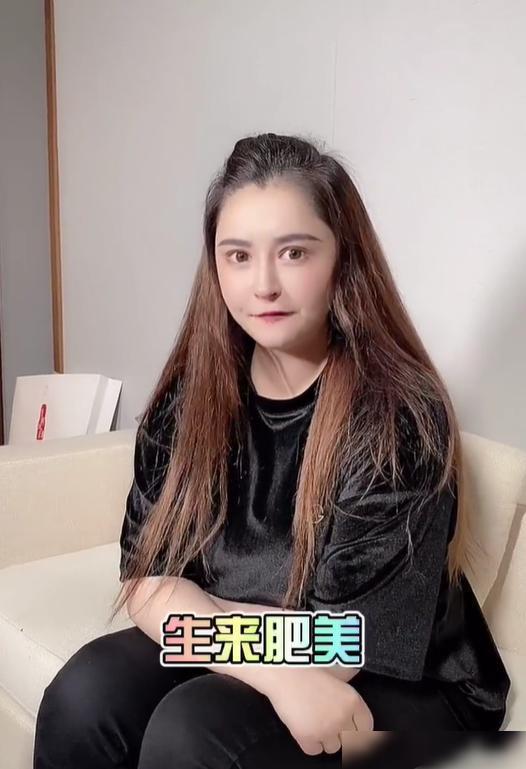 李心艾胖到认不出,减肥半年没能成功,自嘲道:我是可爱到膨胀