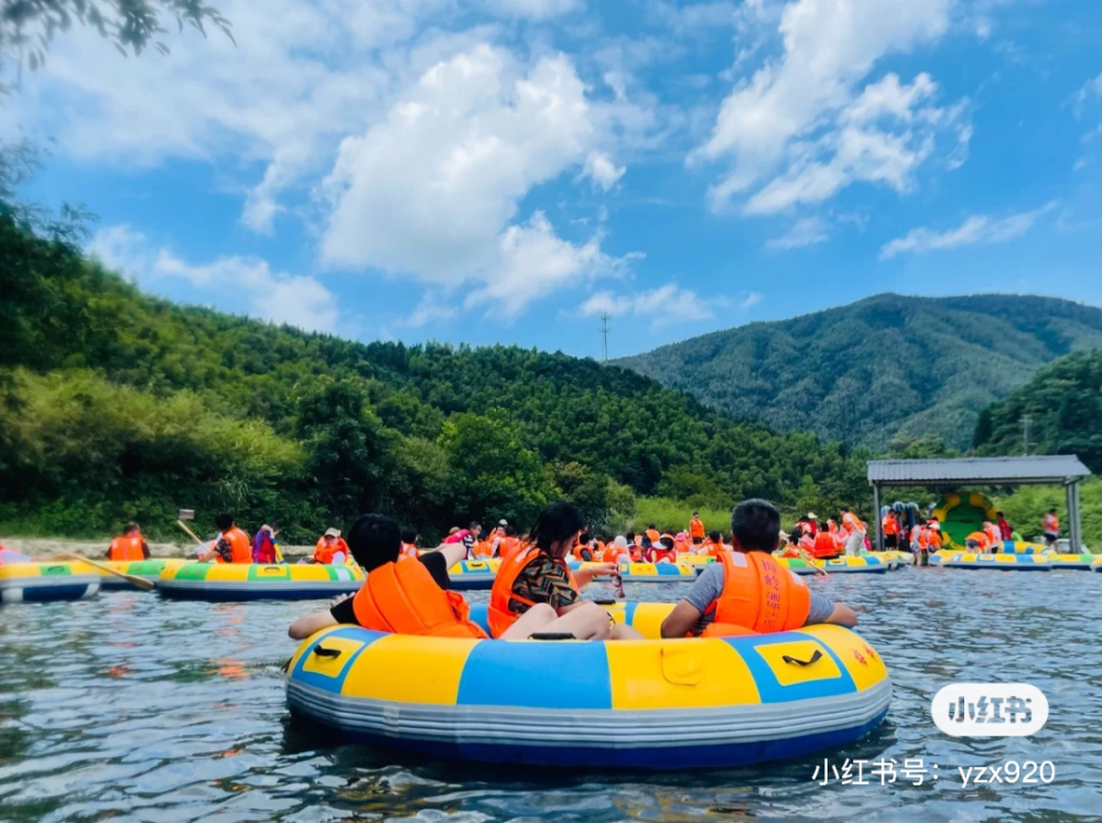 的美誉家门口的梅岭漂流不可不去想漂流爽一夏梅岭狮子峰漂流赶紧收藏