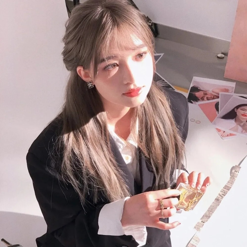 一眼爱上的女生头像