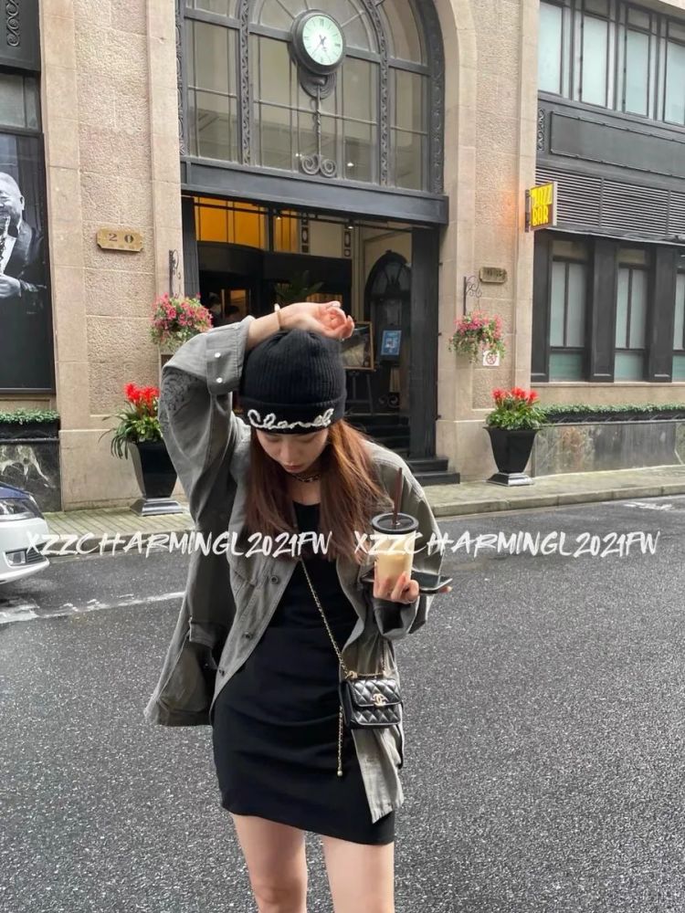 今秋最潮最in穿搭"薄外套 裙子",上身超美超时髦!