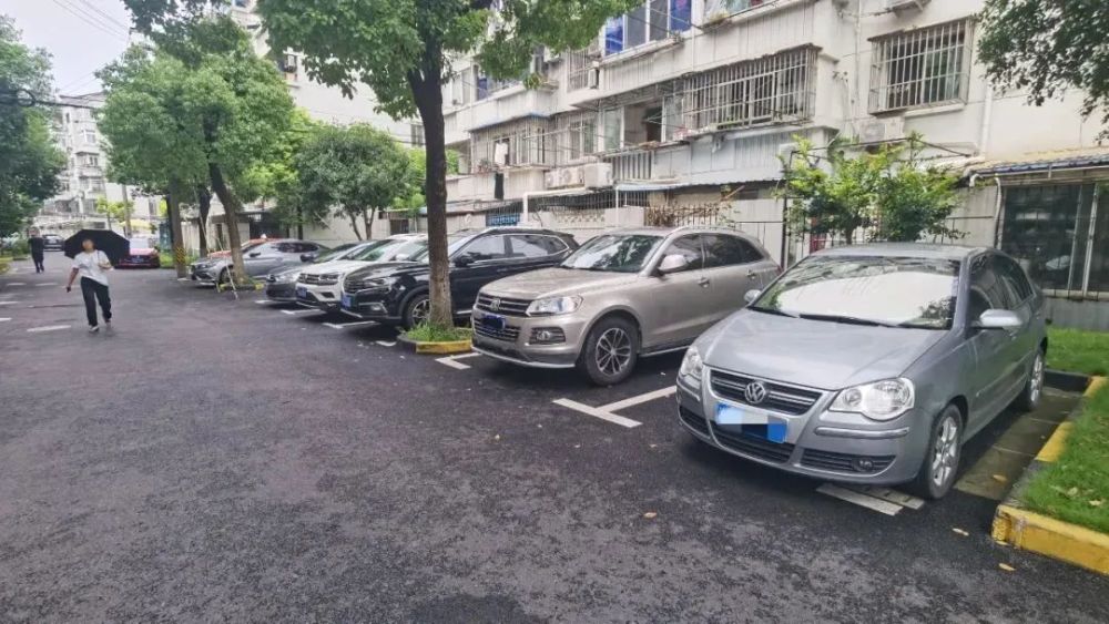 从停车位到家只需几分钟!这些小区完成停车治理【我为