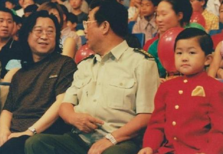 从"德艺双馨"到"众人唾弃",李双江到底经历了什么?