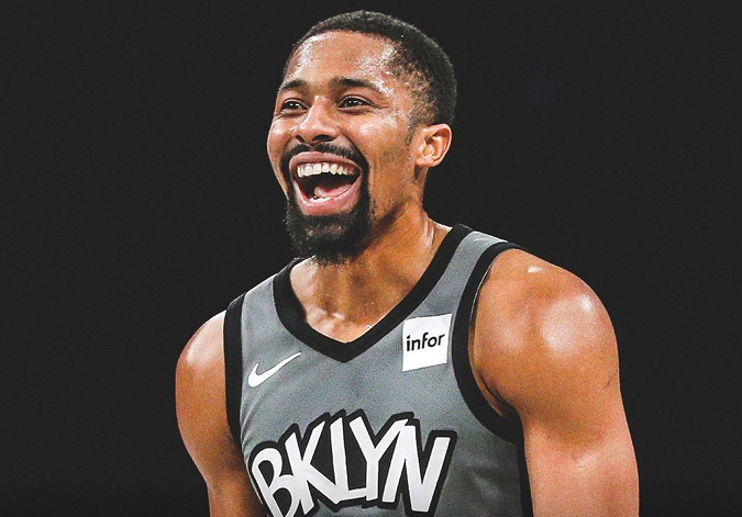 在曼彻斯特的曼联专卖店买曼联球衣多少钱-美国卖得NBA球星的球衣大概多少钱