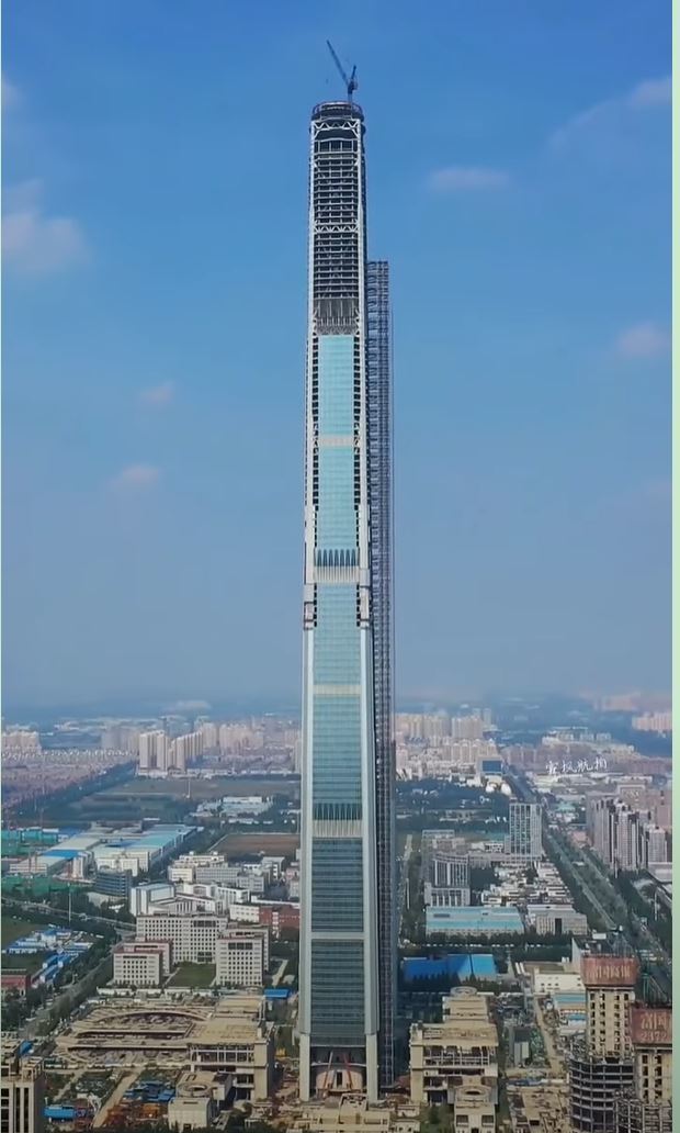 5米的天津金融117大厦,当时是仅次于迪拜哈利法塔的世界第二高楼,同时
