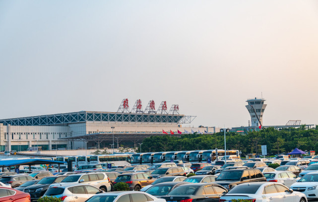 天津滨海国际机场(原名张贵庄机场)