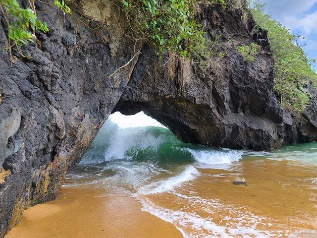 三星带你去一趟海南近期超火的小众景点-山钦湾燕子洞