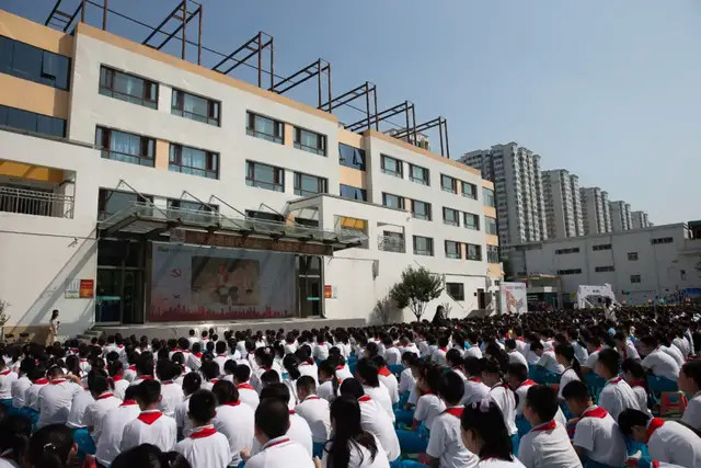 北京市海淀区培英小学举行新学期开学典礼