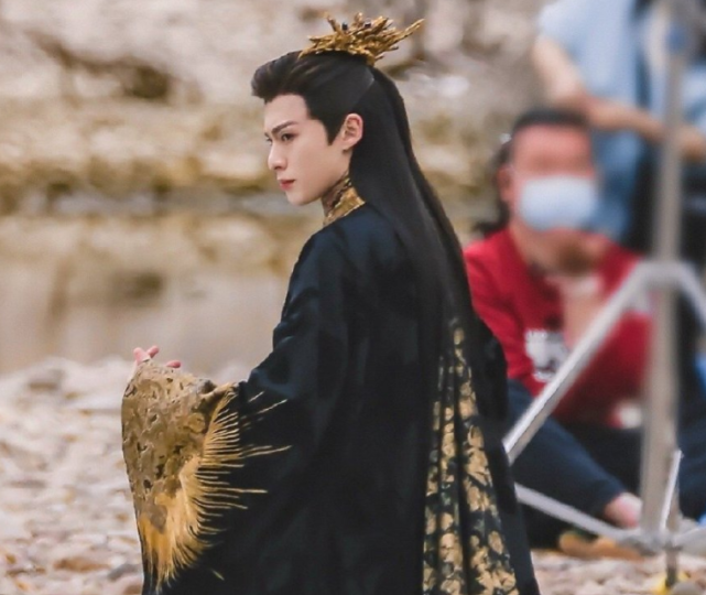 《苍兰诀》选角给力,郭晓婷李一桐让人欢喜,男主魔尊一言难尽