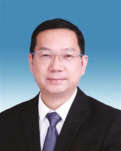 柳州市新一届市委领导班子(附简历 照片)