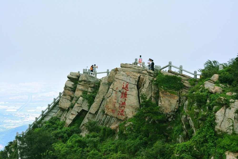 江苏一座是国家重点风景名胜区的山,有"海内四大灵山之一"美誉