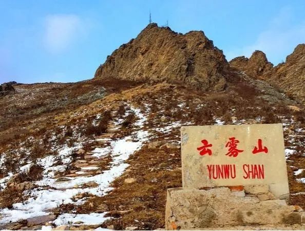 说起丰宁必不可少的一道景色,非云雾山莫属,云雾山地处燕山北麓,为京